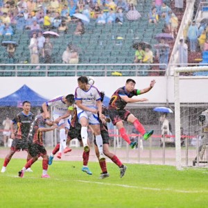  波鸿主场球迷鼎力相助，呐喊声中激发球队斗志