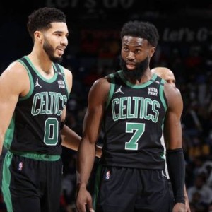  布朗双二十加数据绿军轻取黄蜂稳固东部第二