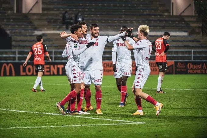  洛里昂新援首秀破门完美融入球队战术体系